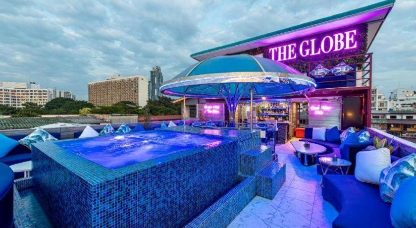 The Globe Hotel, Bar & Restaurant Pattaya Exterior foto